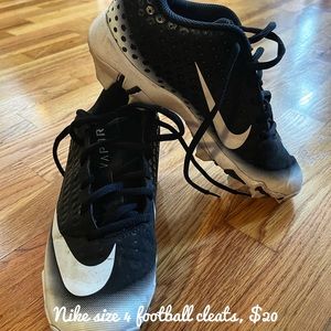 Boys size 4 Nike football cleats